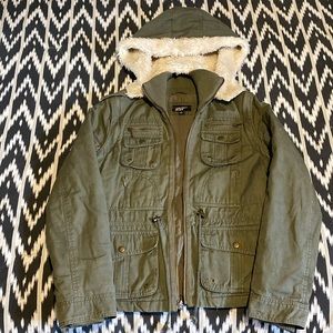 Black Rivet cargo style insulated Jacket. Size Medium Army green.